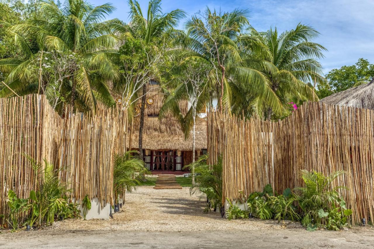 Selina Shared Los Lirios Tulum Ngoại thất bức ảnh